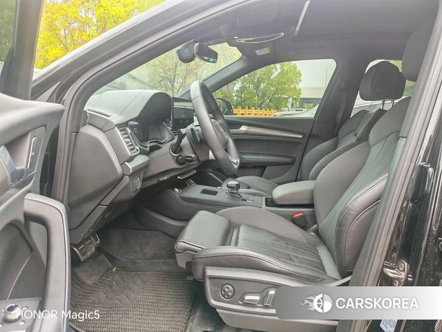 Audi Q5L 2024 Черный из Китая