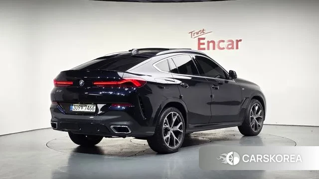 BMW X6 (G06) 2021 Черный из Кореи