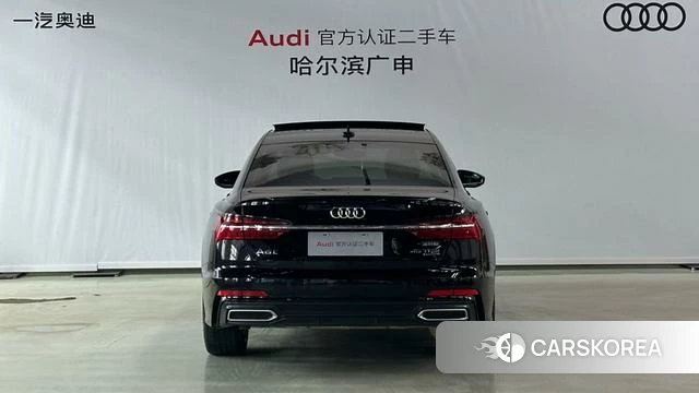 Audi A6L 2022 Черный из Китая