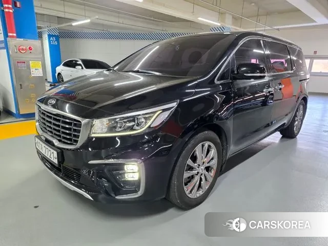 Kia The New Carnival 2019 Черный из Кореи