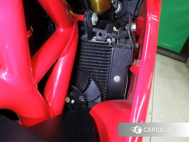 Engine photo