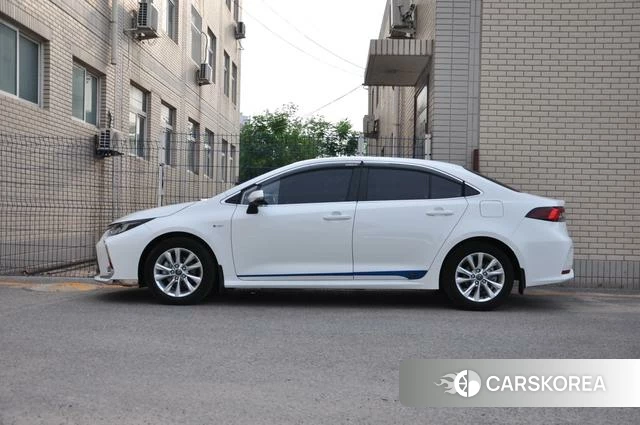 Toyota Corolla 2025 Белый из Китая