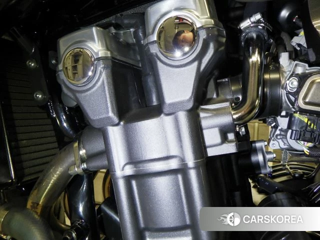 Engine photo