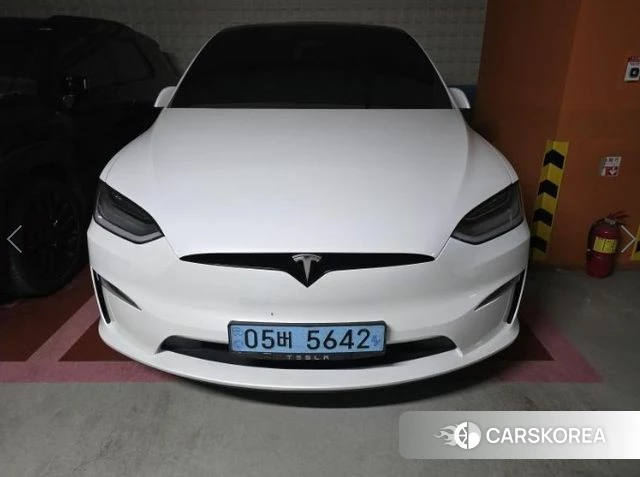 Tesla Model X 2023 Белый из Кореи