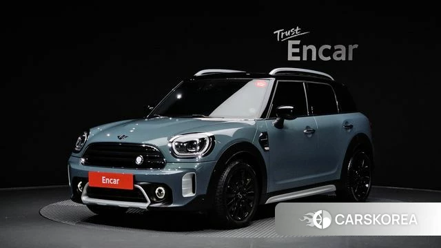 Mini Cooper Countryman 2024 Светло-серебряный цвет из Кореи