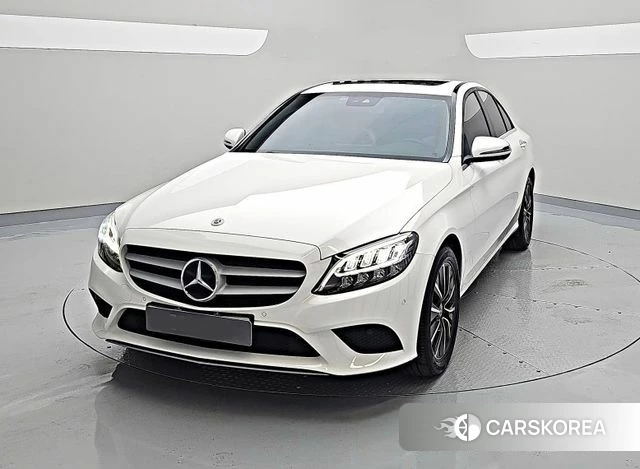 Mercedes-Benz C-Class W205 2020 Белый из Кореи