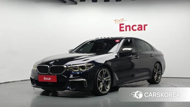 BMW 5 Series (G30) 2018 Черный из Кореи