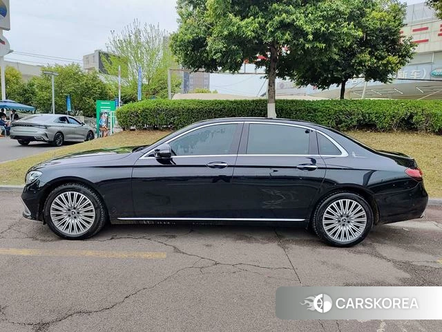 Mercedes-Benz E-class 2022 Черный из Китая