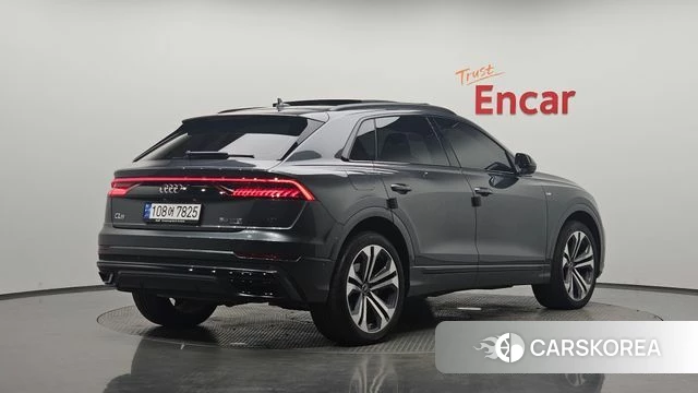 Audi Q8 (4M) 2023 Серый из Кореи
