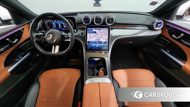 Mercedes-Benz C-Class W206 2023 Белый из Кореи