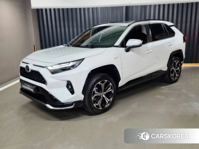 Toyota RAV4 5th Generation 2025 Белый из Кореи