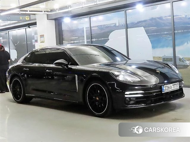 Porsche Panamera (971) 2022 Черный из Кореи