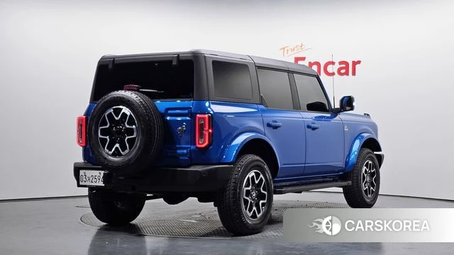 Ford Bronco 6th Generation 2024 Синий из Кореи