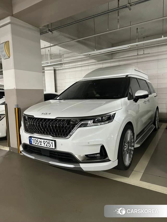 Kia Carnival 4th generation 2023 Белый из Кореи