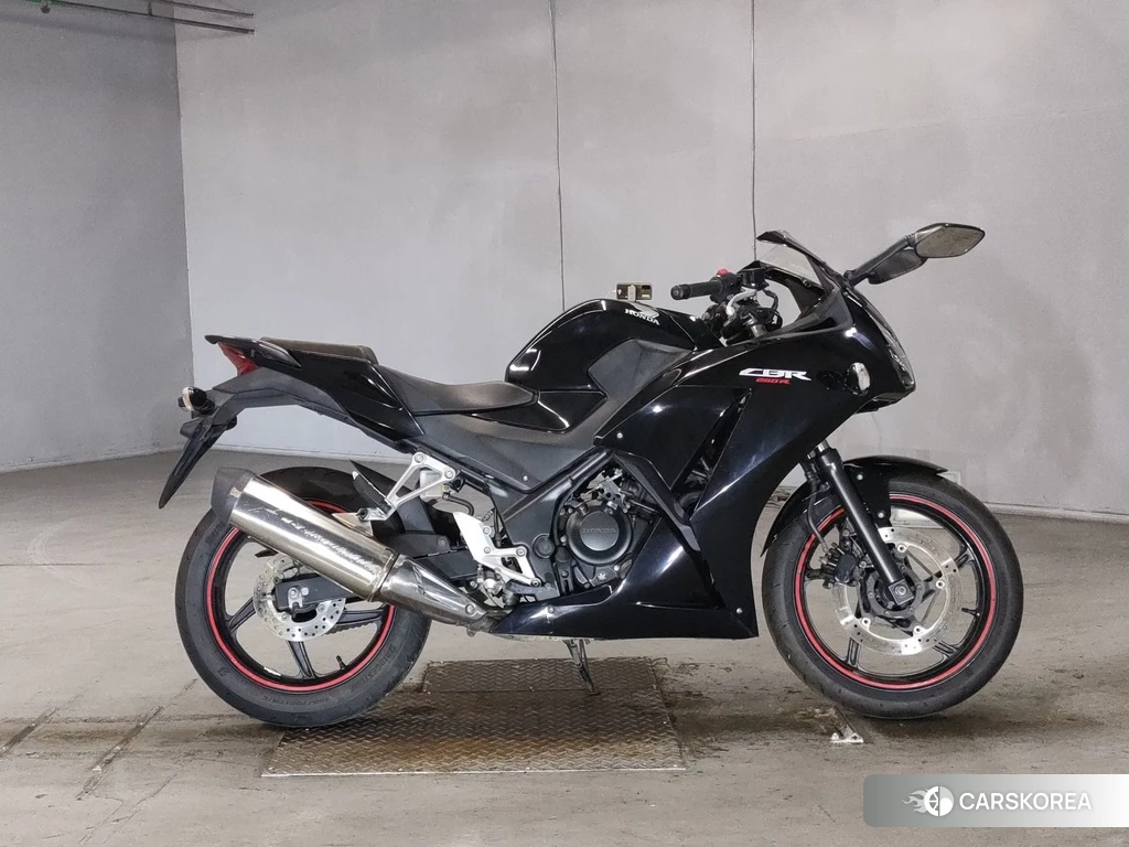 Проданный Honda CBR250R 2015 из Японии, фото 2