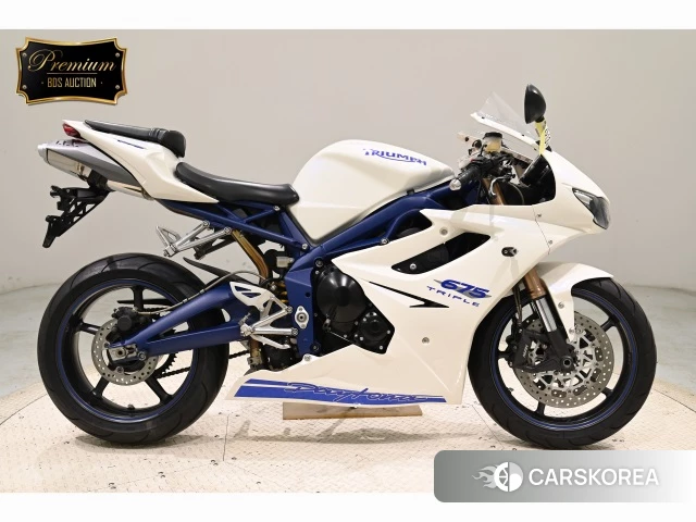 Проданный Triumph DAYTONA 675 2010 из Японии, фото 2