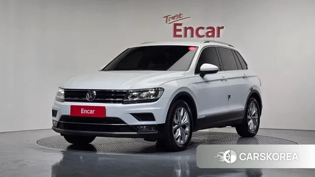 Volkswagen Tiguan second Generation 2019 Белый из Кореи