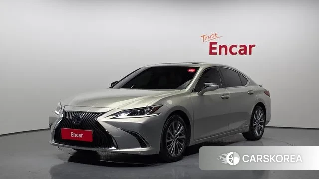 Lexus ES300h 7th generation 2018 Песочный из Кореи