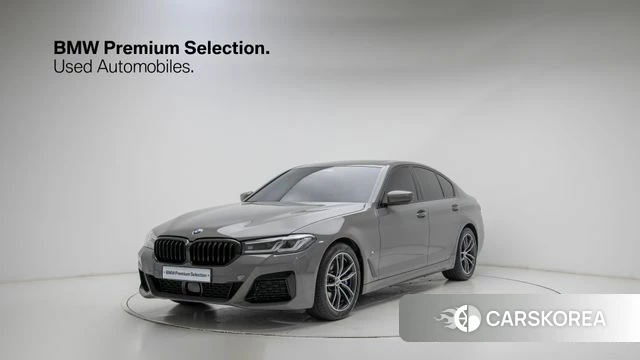 BMW 5 Series (G30) 2022 Серебристо-серый из Кореи