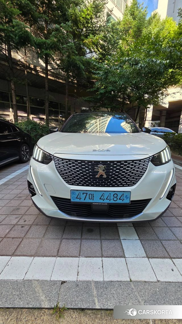 Peugeot e-2008 second generation 2022 Белый из Кореи
