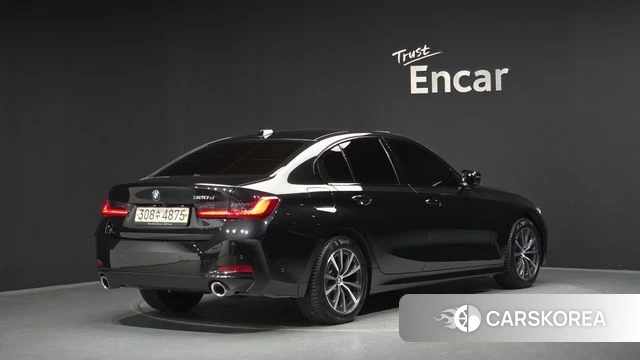 BMW 3 Series (G20) 2023 Черный из Кореи