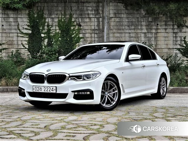BMW 5 Series (G30) 2018 Белый из Кореи