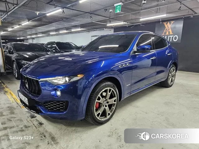 Maserati Levante 2018 Синий из Кореи