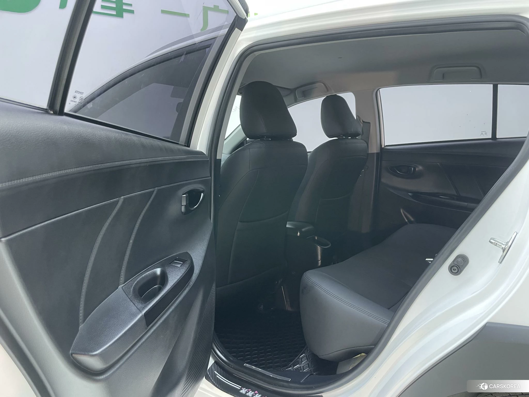 Toyota YARIS L Zhixuan 2021 Белый из Китая