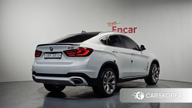 BMW X6 (F16) 2018 Белый из Кореи