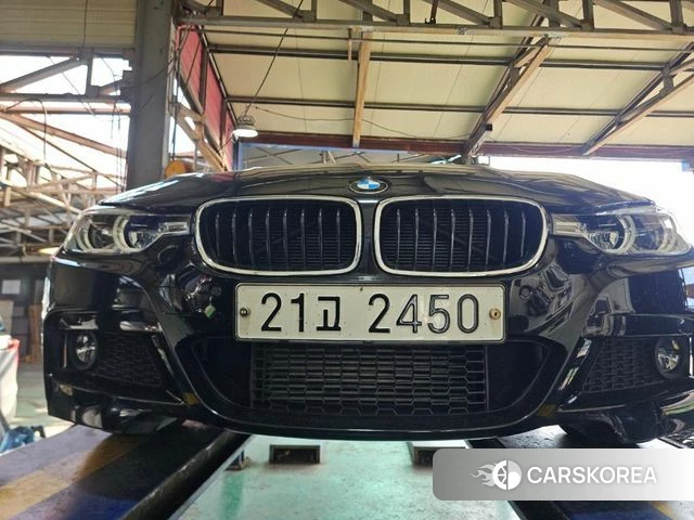 BMW 3 Series (F30) 2018 Черный из Кореи