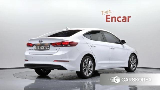 Hyundai Avante AD 2018 Белый из Кореи