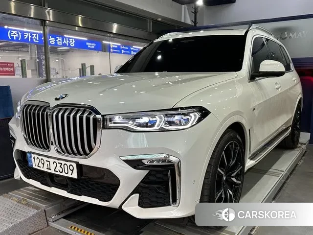 BMW X7 (G07) 2022 Белый из Кореи