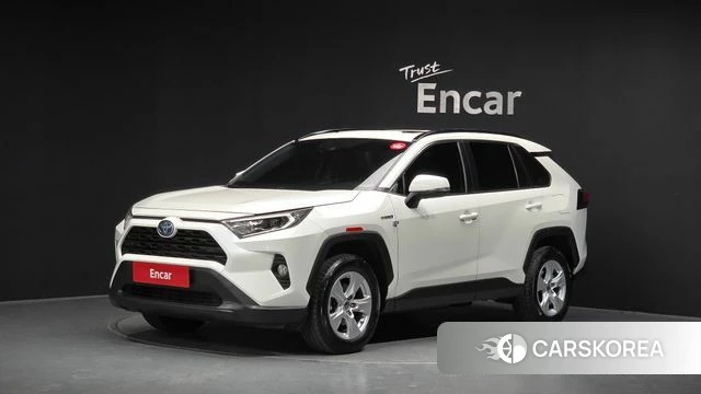 Toyota RAV4 5th Generation 2019 Белый из Кореи