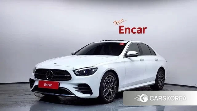 Mercedes-Benz E-Class W213 2023 Белый из Кореи