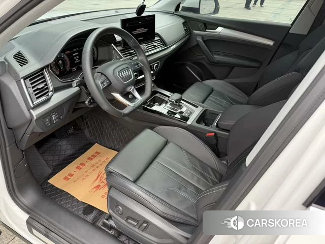 Audi Q5L 2023 Белый из Китая