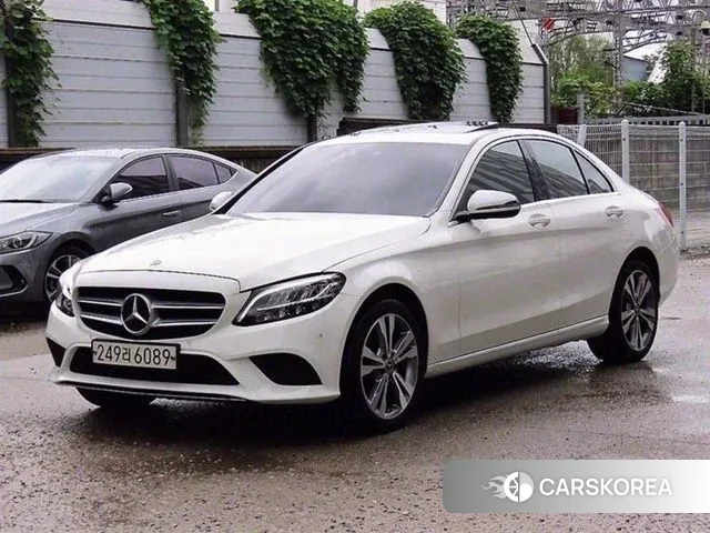 Mercedes-Benz C-Class W205 2020 Белый из Кореи