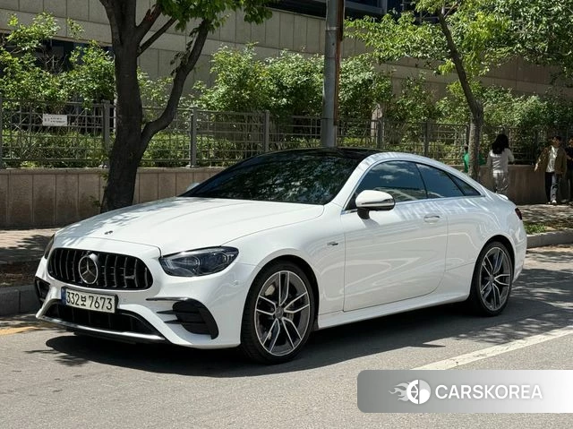 Mercedes-Benz E-Class W213 2021 Белый из Кореи