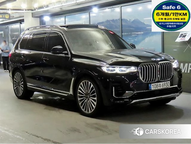 BMW X7 (G07) 2021 Черный из Кореи