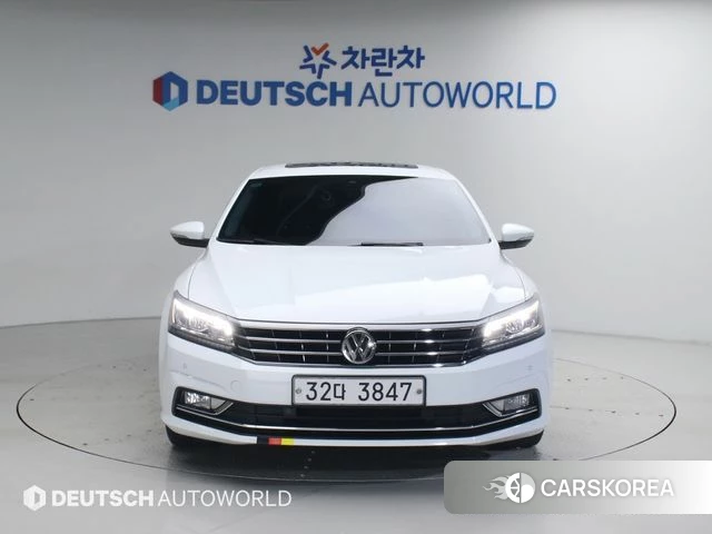 Volkswagen The New Passat 2018 Белый из Кореи