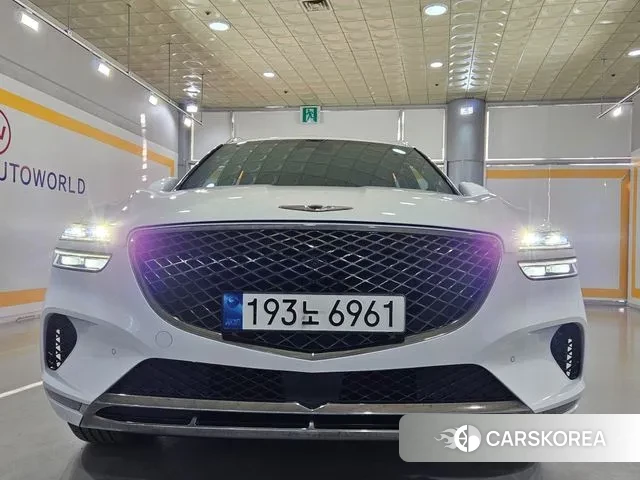 Genesis GV70 2022 Белый из Кореи