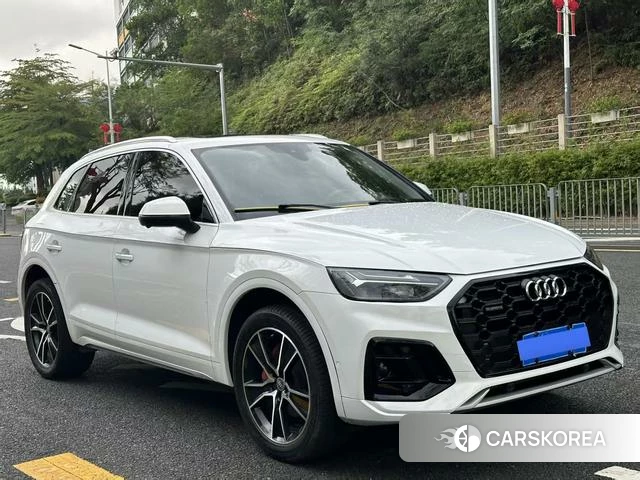 Audi Q5L 2022 Белый из Китая