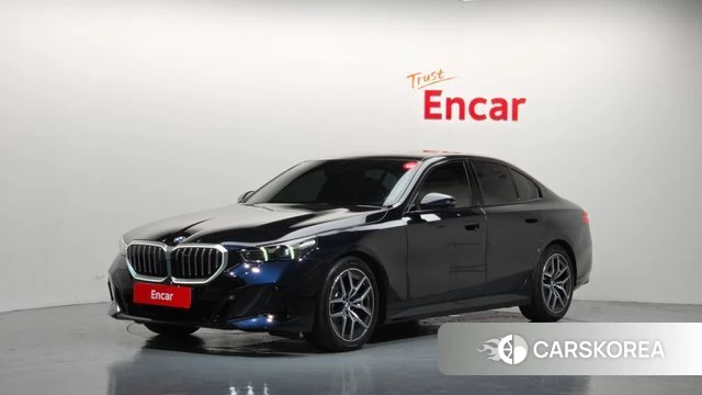 BMW 5 Series (G60) 2025 Черный из Кореи