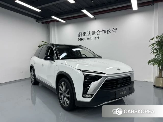 Weilai ES8 2022 Белый из Китая