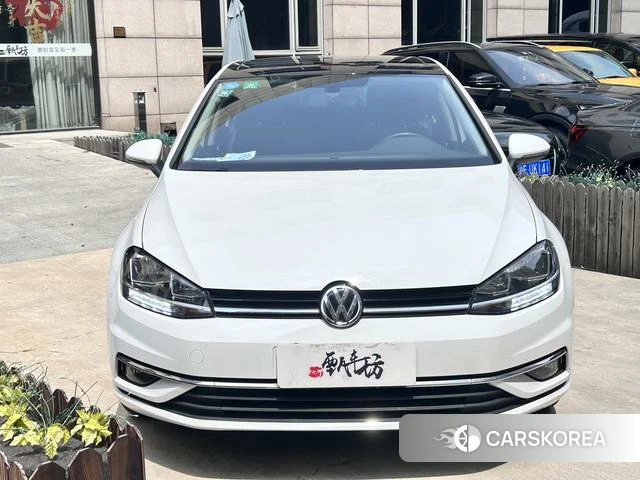 Volkswagen Golf 2019 Белый из Китая