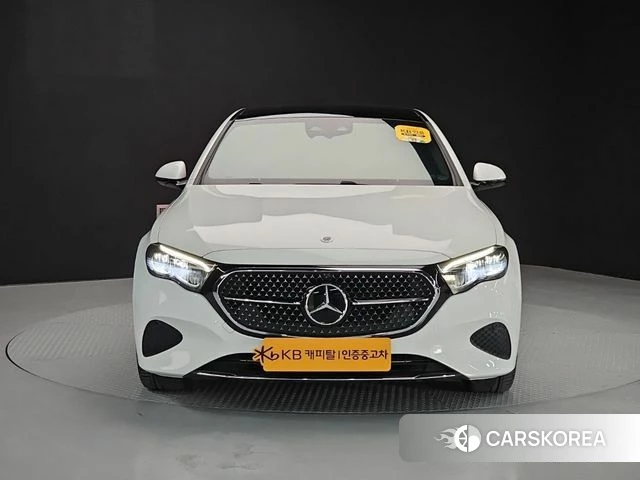 Mercedes-Benz E-Class W214 2025 Белый из Кореи