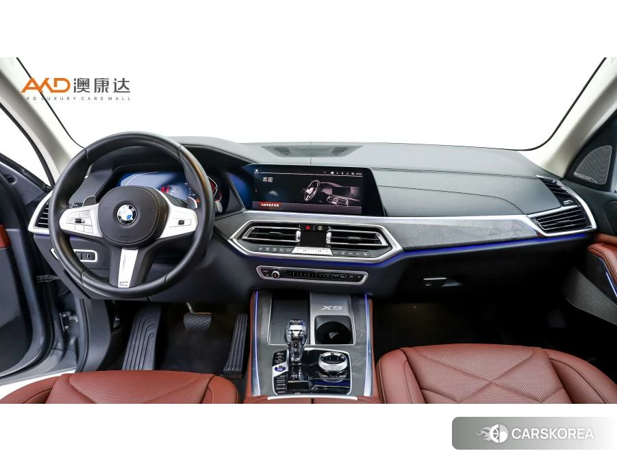 BMW X5 2022 Серебристо-серый из Китая