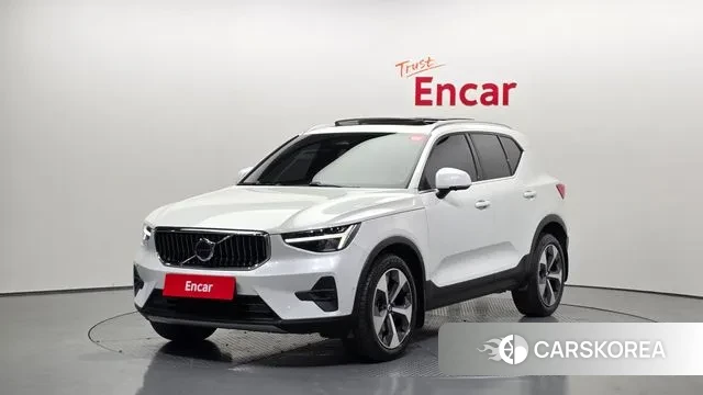 Volvo XC40 2022 Белый из Кореи