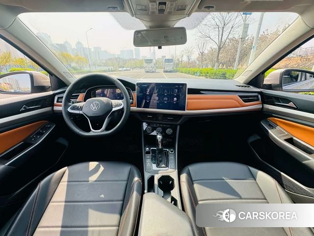 Volkswagen Bora 2022 Шампань из Китая