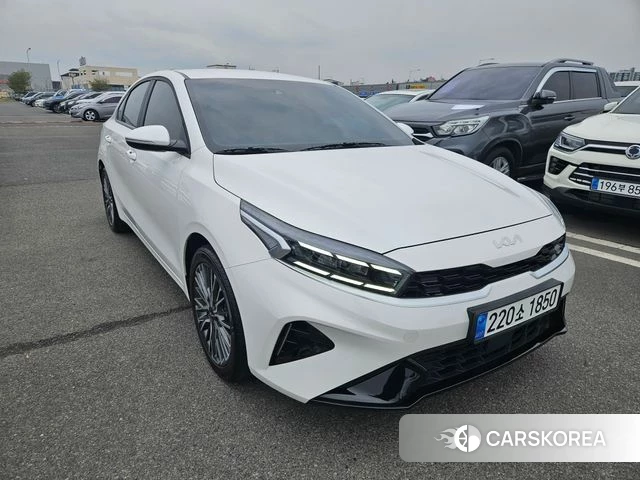 Kia The New K3 2nd generation 2024 Белый из Кореи