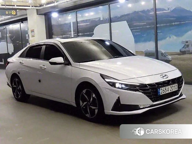 Hyundai Avante (CN7) 2022 Белый из Кореи